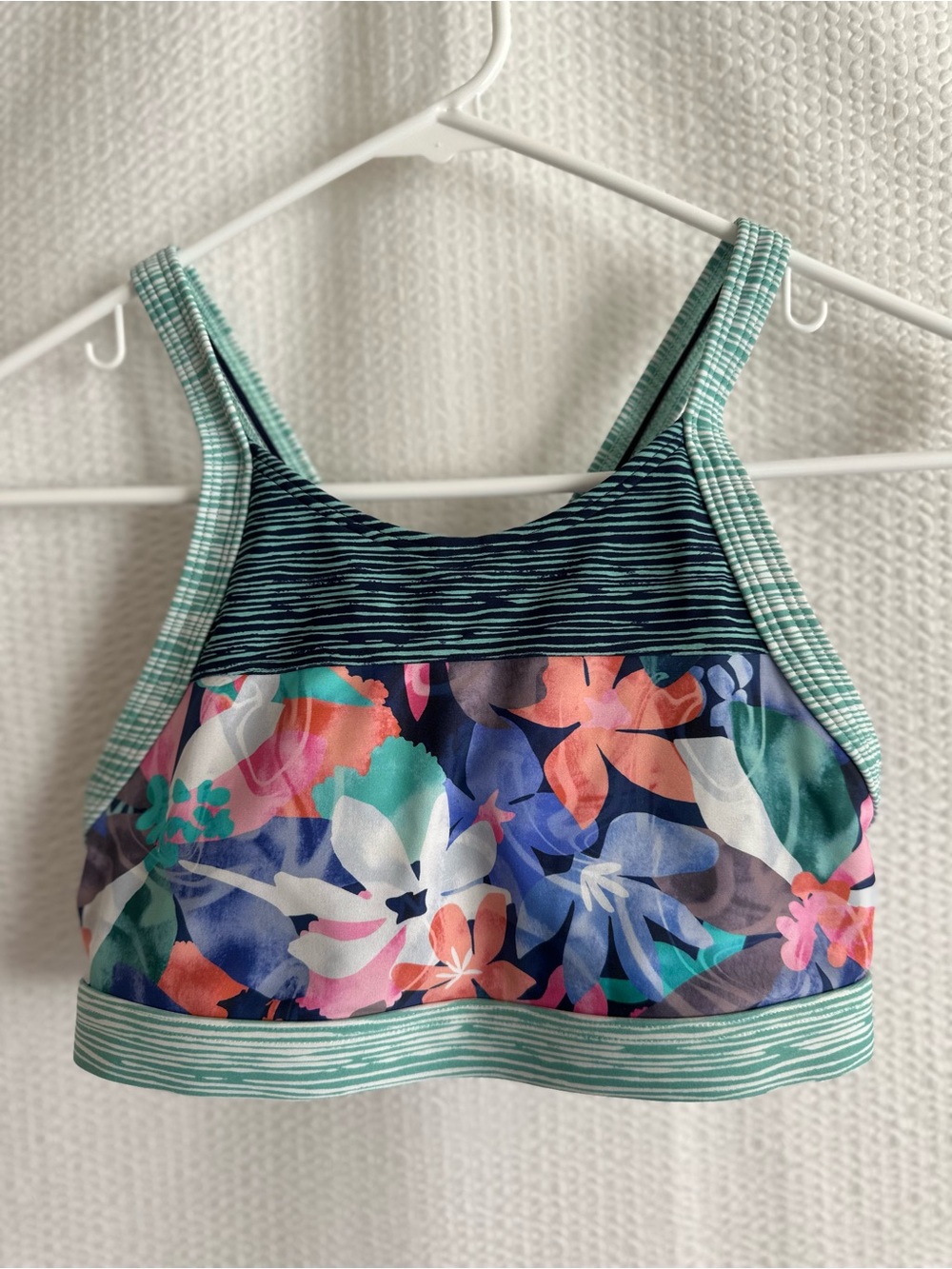 Athleta Girl Surfs Up Floral Bikini Top Padded Green Blue Pink Girls 14 Pool